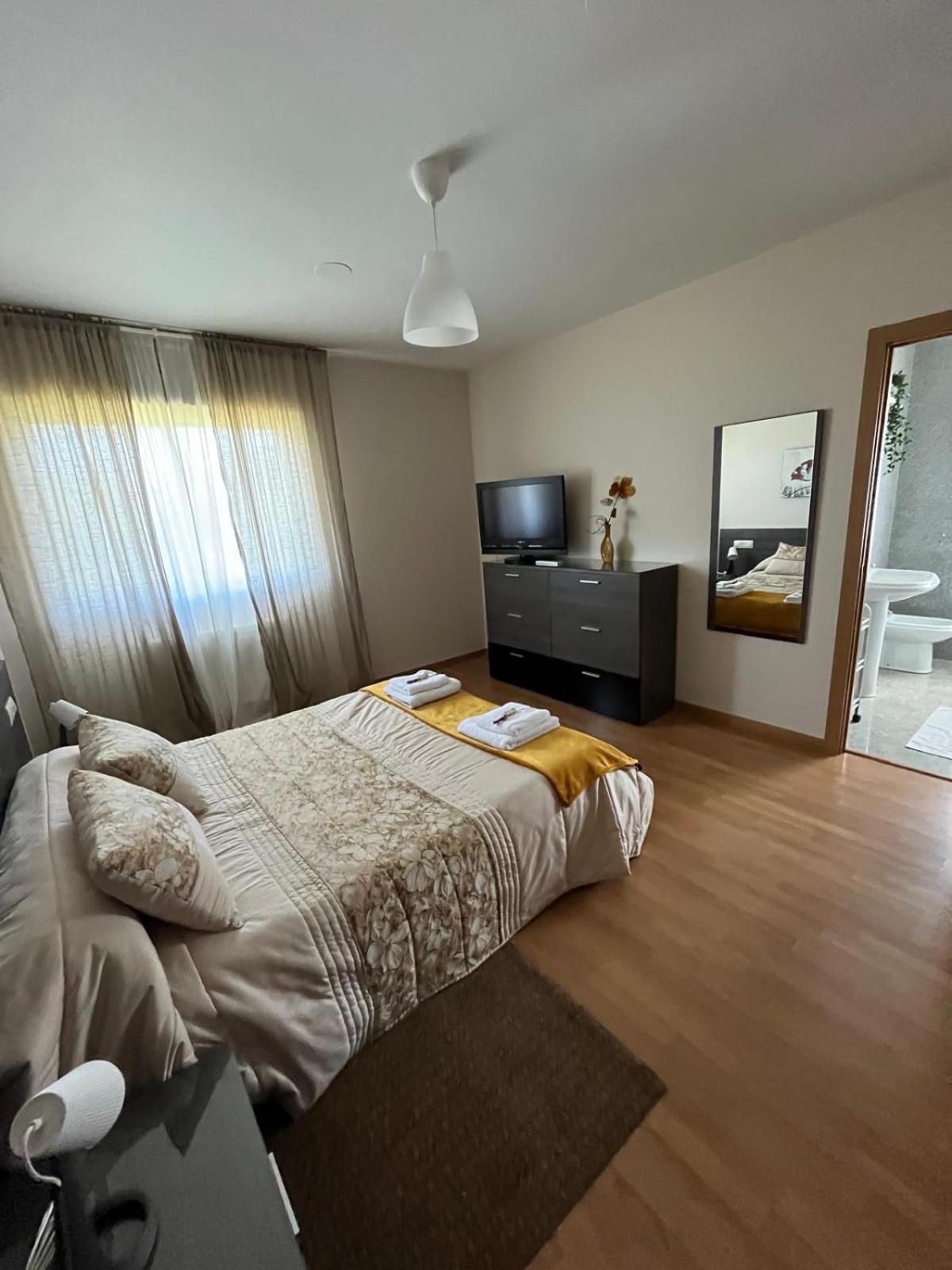 Os Cabaleiros Apartamento Mos Exterior foto